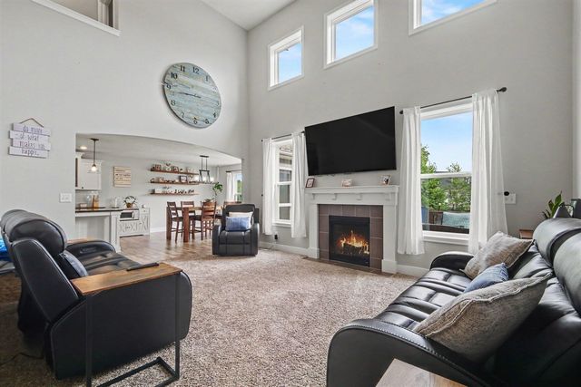 3113 Lowingside Drive, Jenison, MI 49428