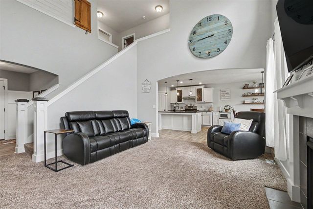 3113 Lowingside Drive, Jenison, MI 49428