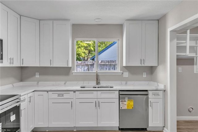 720 Linden CT, Virginia Beach, VA 23462