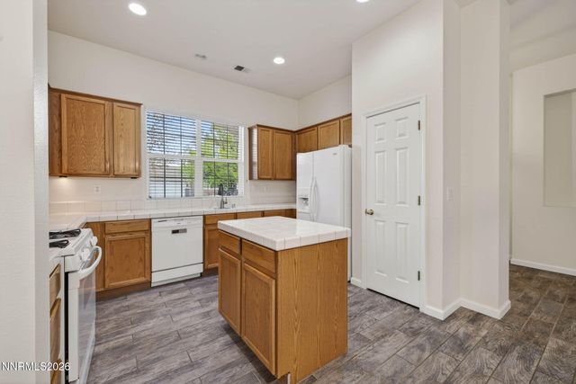 10235 Grizzly Hill Court, Reno, NV 89521