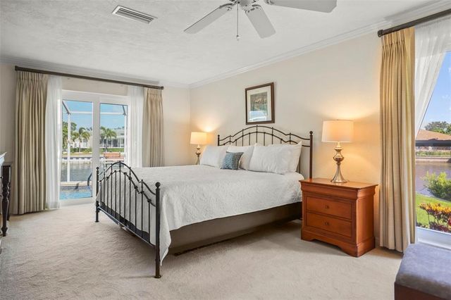 1911 MICHIGAN AVENUE NE, St Petersburg, FL 33703