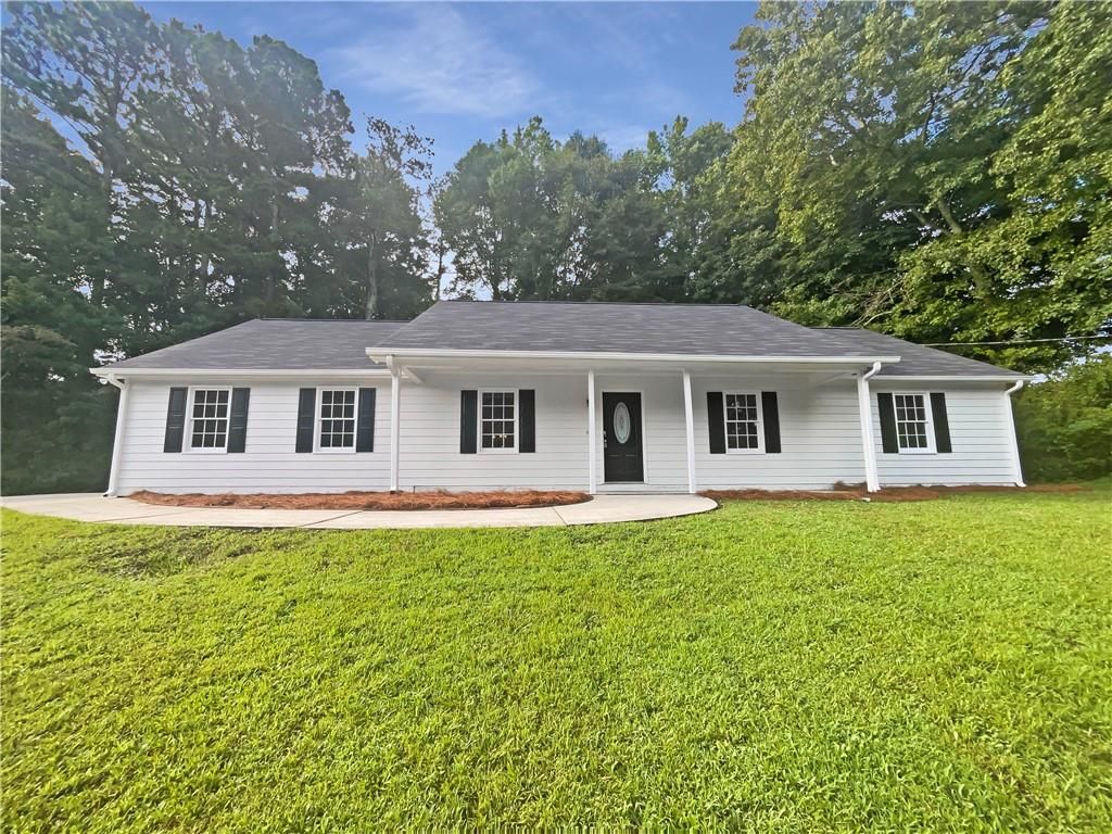 1168 Granite Lane, Loganville, GA 30052