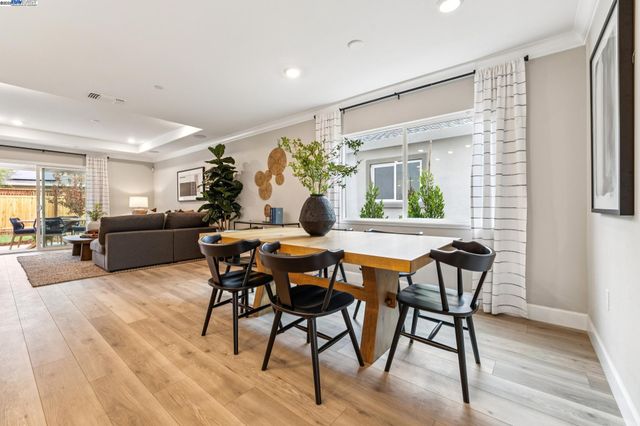 2652 Wesley Way, Chico, CA 95973