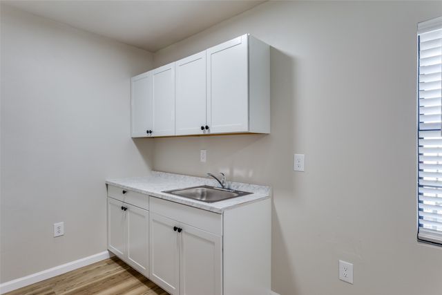 5721 Lenore Street, Fort Worth, TX 76134