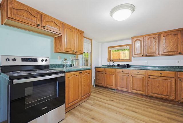 5 Packard Street, Palmer, MA 01069