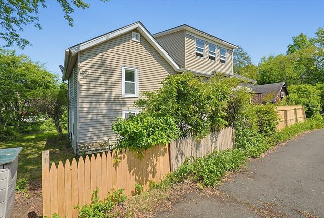 5 Packard Street, Palmer, MA 01069