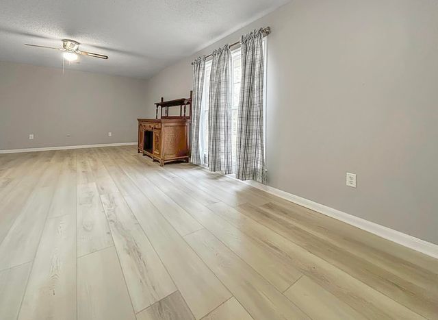 140 Spring St, Deridder, LA 70634