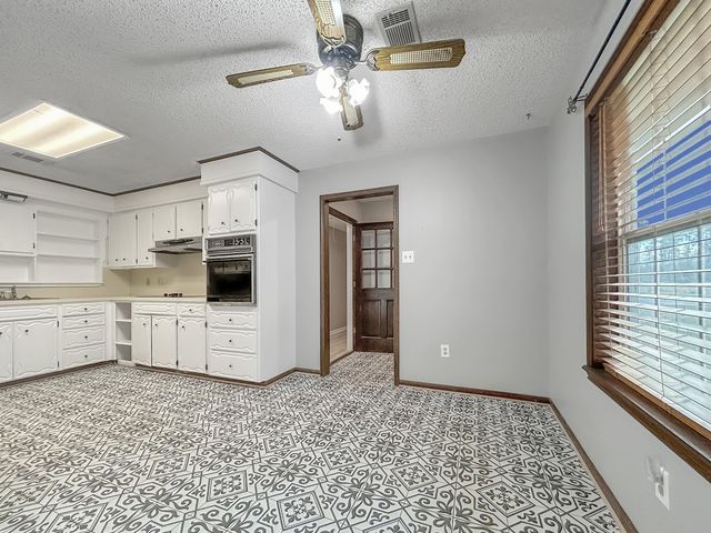 140 Spring St, Deridder, LA 70634