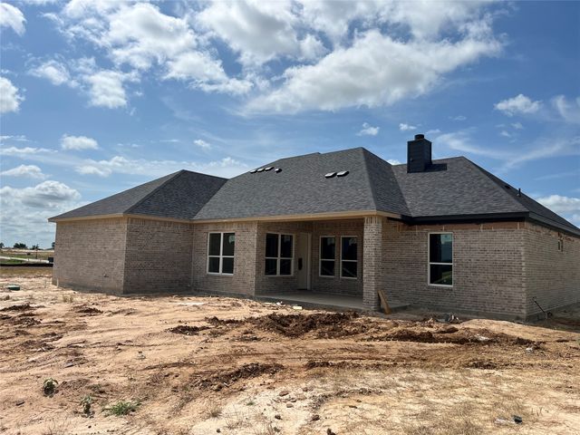 148 Legends Way, Bridgeport, TX 76426