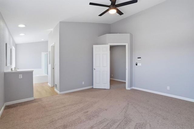 936 Oakbrooke Ct, Modesto, CA 95351