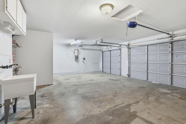 936 Oakbrooke Ct, Modesto, CA 95351