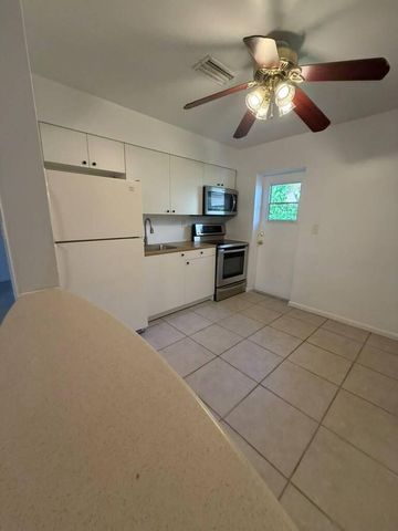 410 NE 12th Avenue A, Pompano Beach, FL 33060