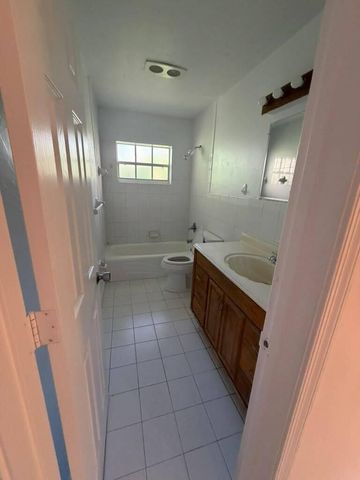 410 NE 12th Avenue A, Pompano Beach, FL 33060