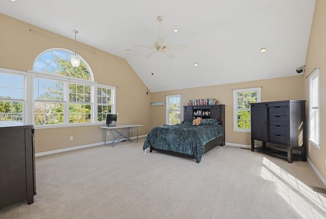 227 Lunns Way, Plymouth, MA 02360