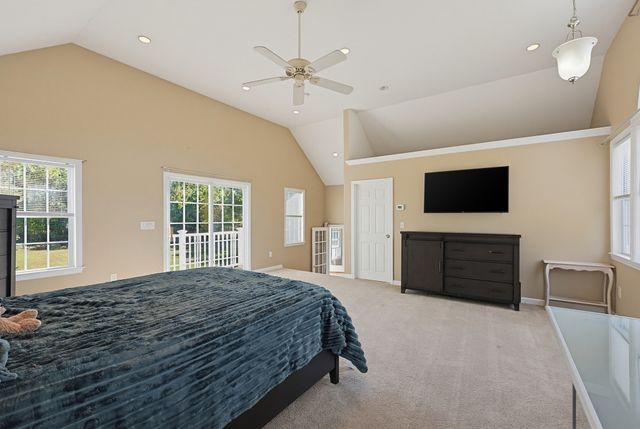 227 Lunns Way, Plymouth, MA 02360