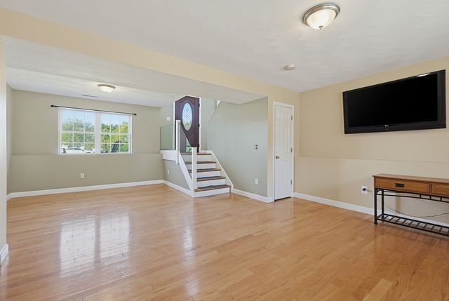 227 Lunns Way, Plymouth, MA 02360