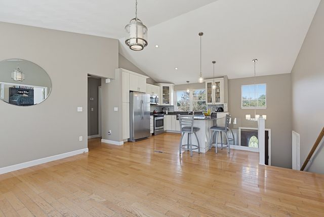 227 Lunns Way, Plymouth, MA 02360