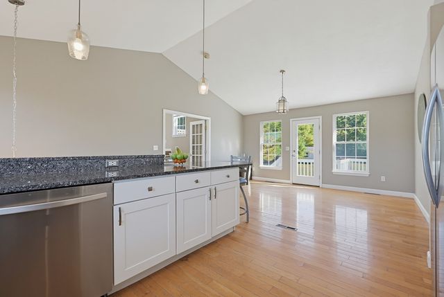 227 Lunns Way, Plymouth, MA 02360