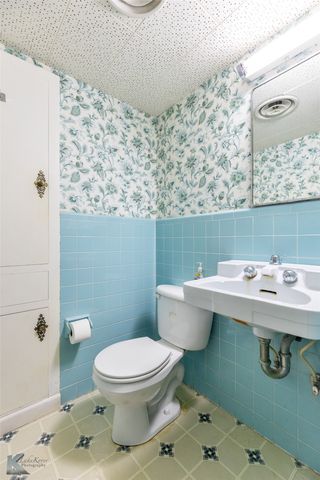 1150 W Lake Drive, Hamlin, TX 79520