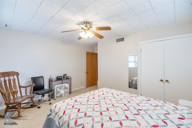 1150 W Lake Drive, Hamlin, TX 79520