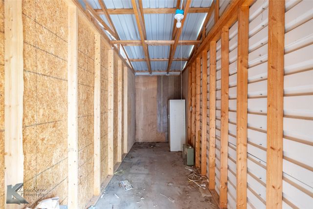 1150 W Lake Drive, Hamlin, TX 79520