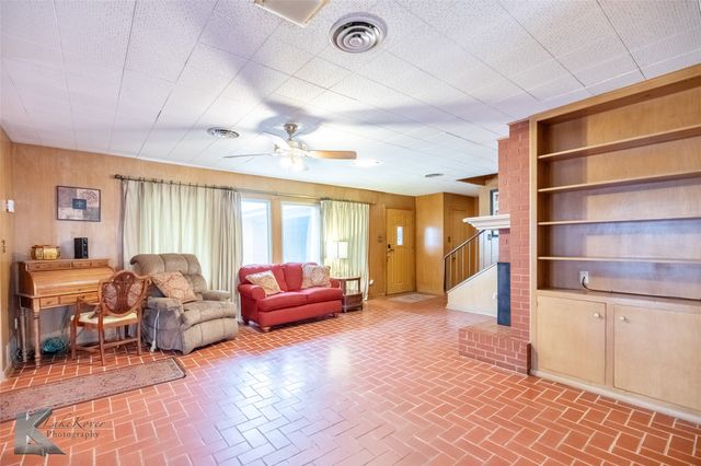 1150 W Lake Drive, Hamlin, TX 79520