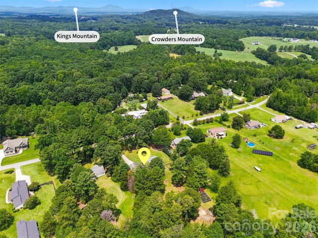1973 Davis Circle, Clover, SC 29710