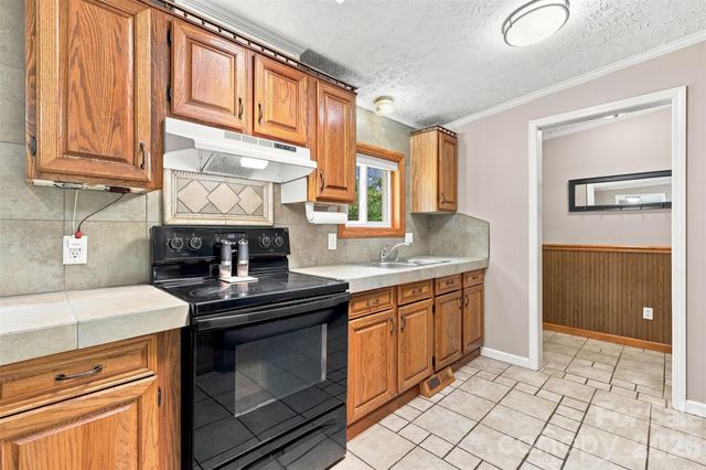 1973 Davis Circle, Clover, SC 29710