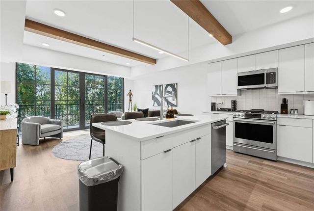 346 Peters Street SW 203, Atlanta, GA 30313