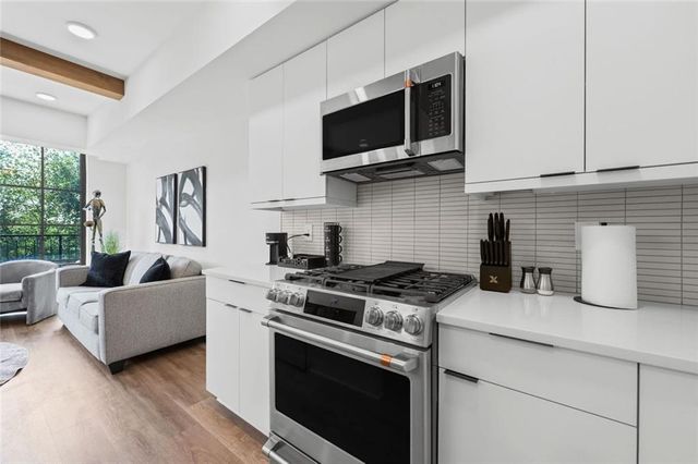 346 Peters Street SW 203, Atlanta, GA 30313