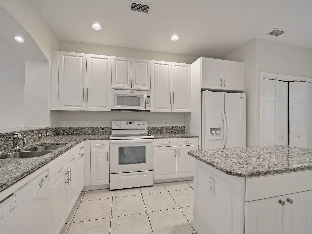 1645 Baseline Lane, Vero Beach, FL 32967