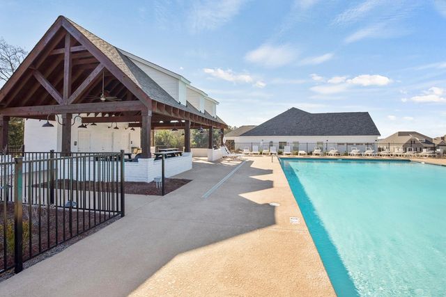 670 Charleston Mills Drive, Dothan, AL 36350