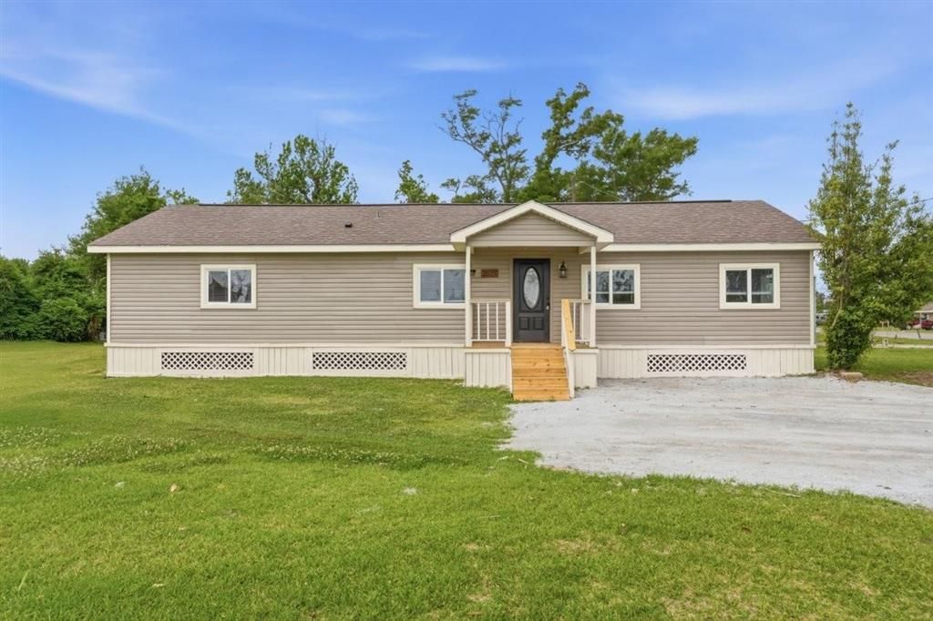 2523 Jayson Street, Sulphur, LA 70663