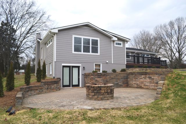 207 Donna Dr, Madison, TN 37115