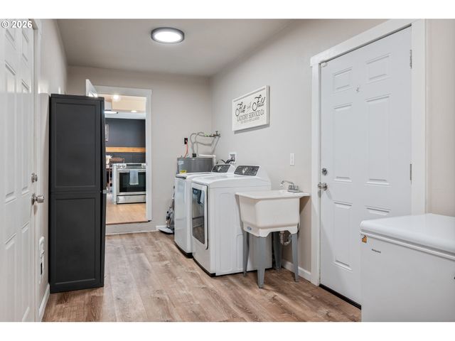 106 MONTEREY Dr, Kelso, WA 98626
