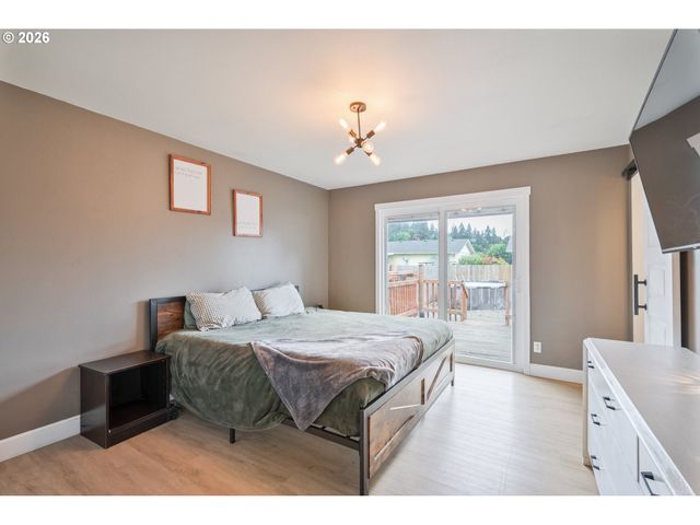 106 MONTEREY Dr, Kelso, WA 98626