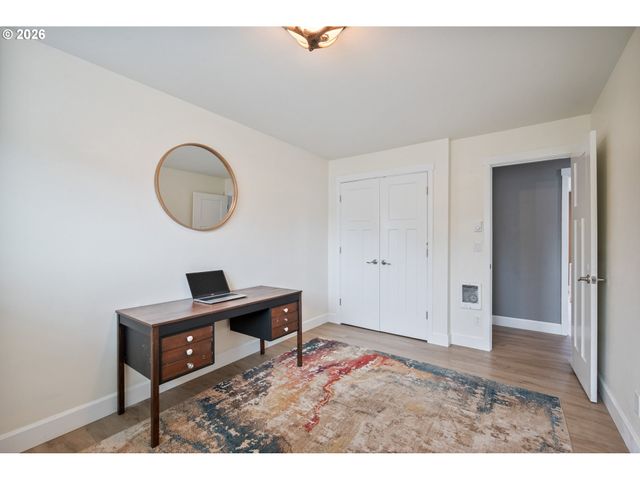 106 MONTEREY Dr, Kelso, WA 98626