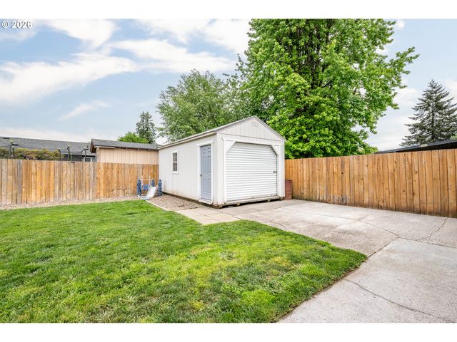 106 MONTEREY Dr, Kelso, WA 98626