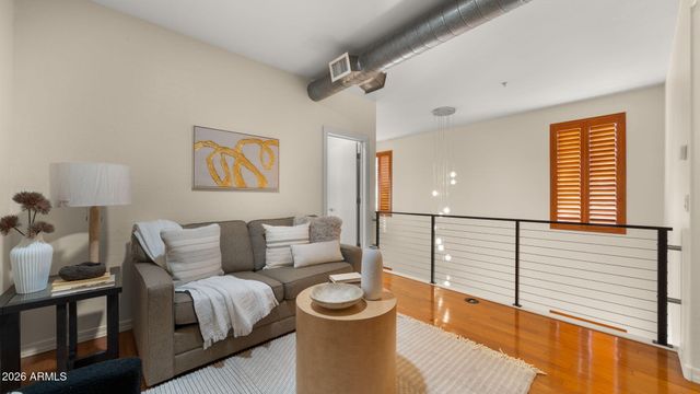 706 E WASHINGTON Street 101, Phoenix, AZ 85034