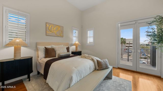 706 E WASHINGTON Street 101, Phoenix, AZ 85034