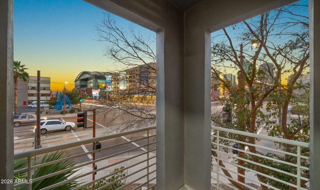 706 E WASHINGTON Street 101, Phoenix, AZ 85034