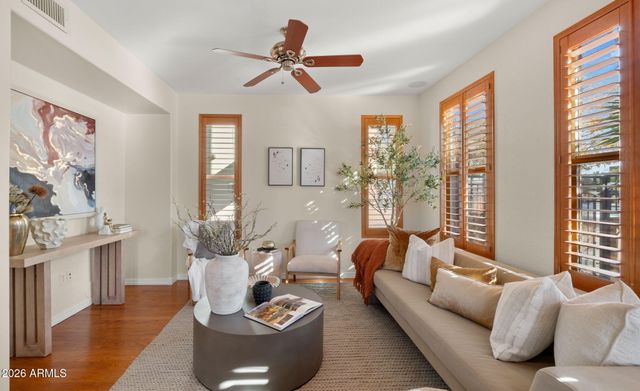 706 E WASHINGTON Street 101, Phoenix, AZ 85034