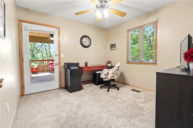 74 Churchill Drive, Bella Vista, AR 72715