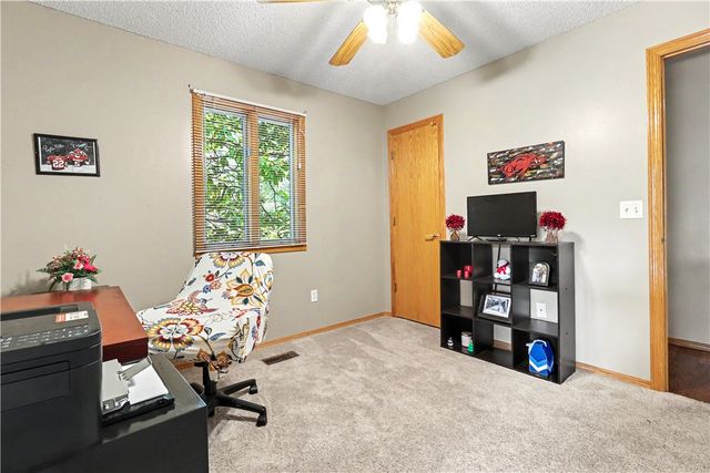 74 Churchill Drive, Bella Vista, AR 72715