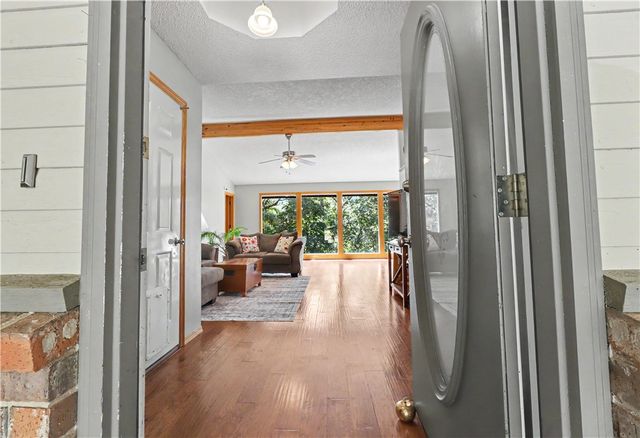 74 Churchill Drive, Bella Vista, AR 72715