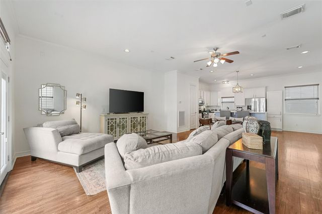 1616 Utah Street, Houston, TX 77007