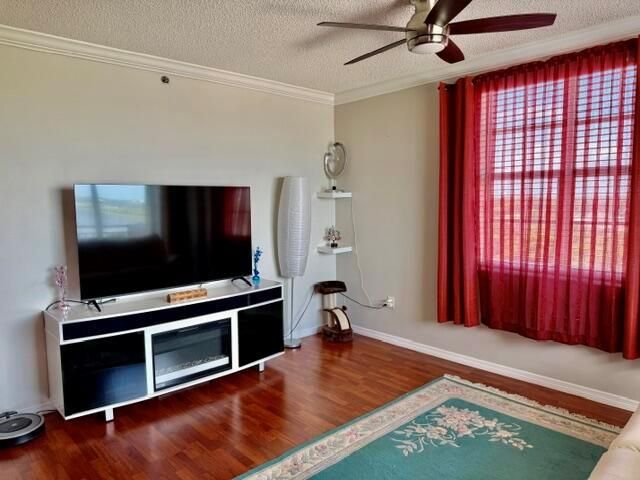 616 Clearwater Park Road 713, West Palm Beach, FL 33401