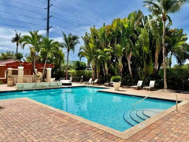 616 Clearwater Park Road 713, West Palm Beach, FL 33401