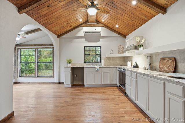 5510 S Sheridan Road, Tulsa, OK 74145