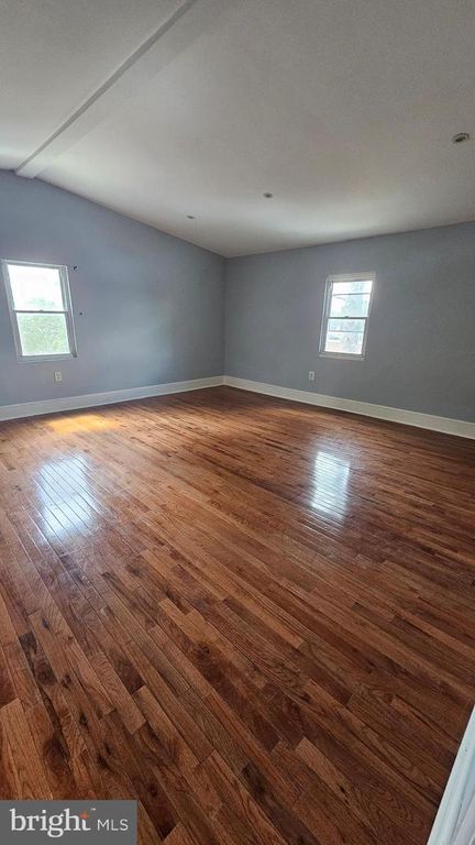 Image 21 of property listing at 4124 LONGSHORE AVE, Philadelphia, PA 19135